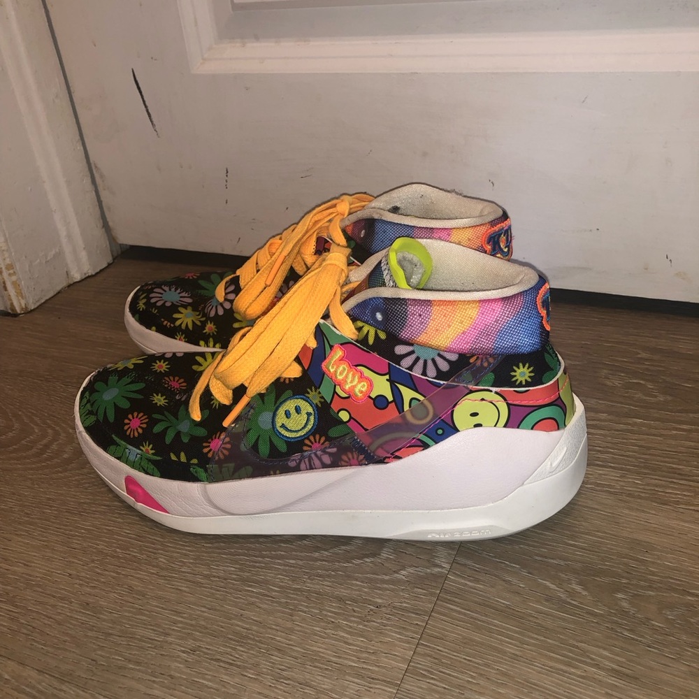 Nike Kevin Durant ladies sneakers size 7